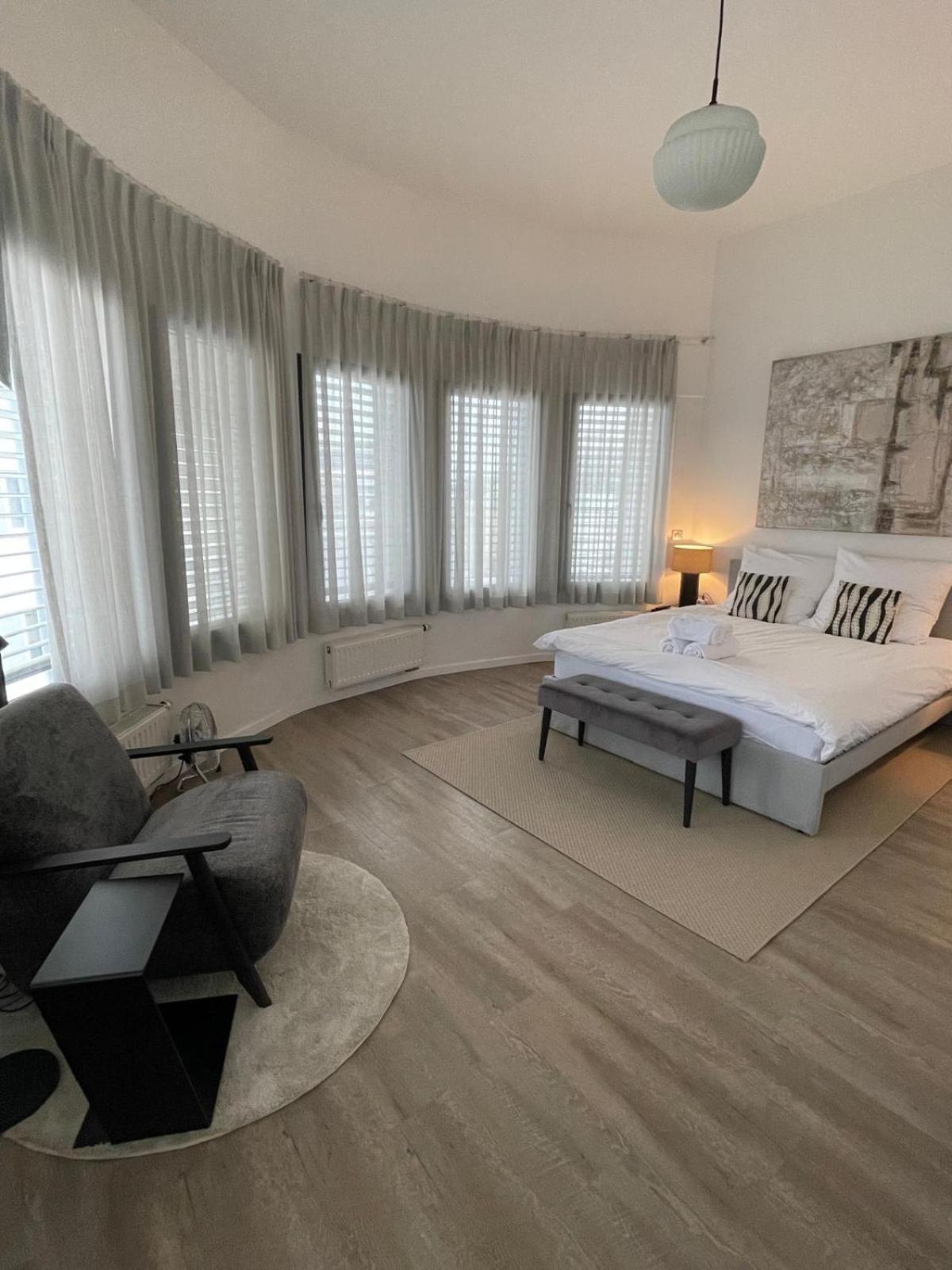 Appartamento Lux Penthouse - Office, Terrace, Gym & Parking Lussemburgo Esterno foto