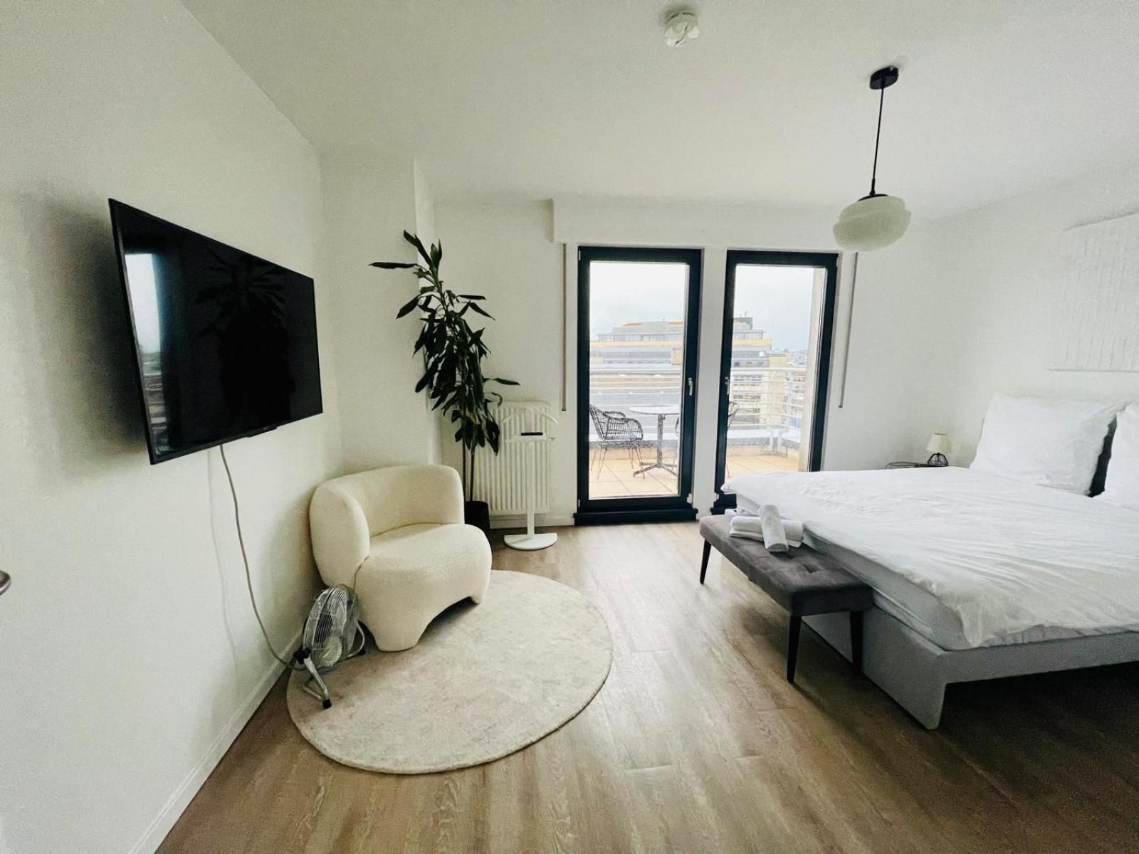 Appartamento Lux Penthouse - Office, Terrace, Gym & Parking Lussemburgo Esterno foto